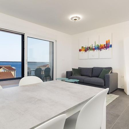 Luxury Apartment- Balcony- Private Rooftop And Jacuzzi- Common Pool Trogir Bagian luar foto